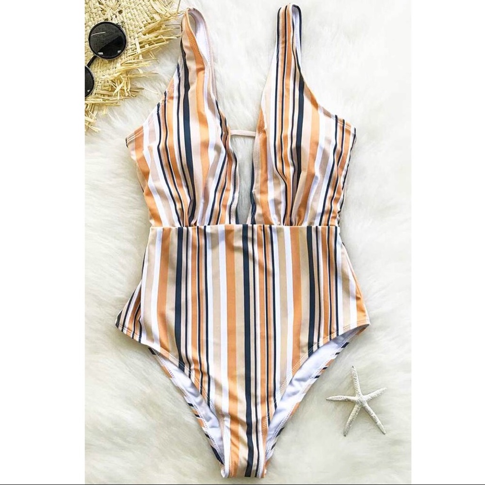 NWT Cupshe One Piece Bathing Suit